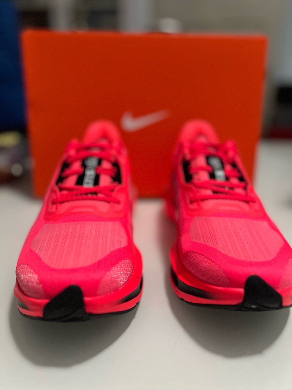 Nike Women's Pegasus Plus 2 Neon Pink Running Sneakers with Silver Swoosh - Picture 3 of 9